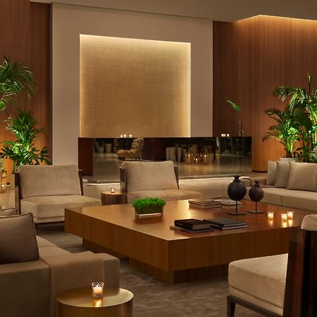 The Abu Dhabi Edition Екстер'єр фото The lobby of the Mandarin Oriental, Tokyo