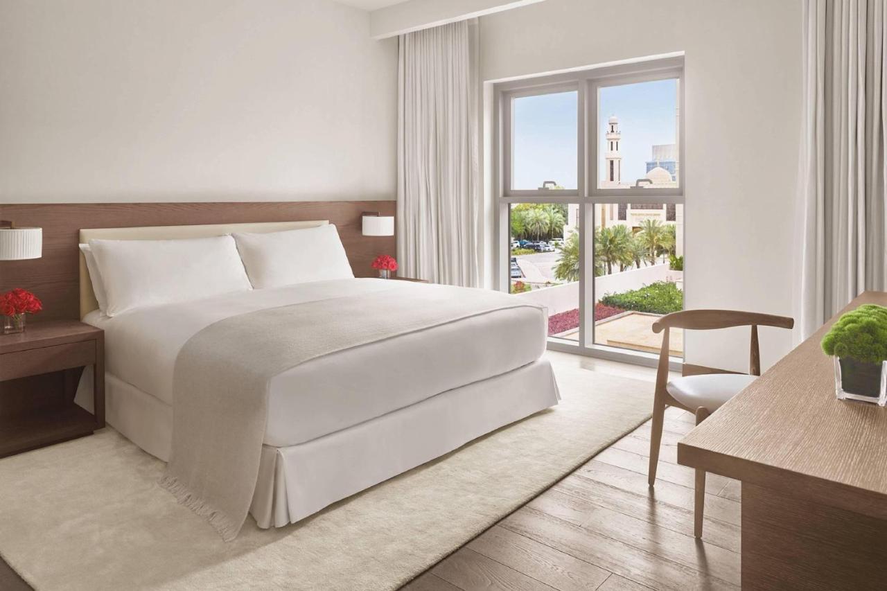 The Abu Dhabi Edition Екстер'єр фото A bedroom at the hotel