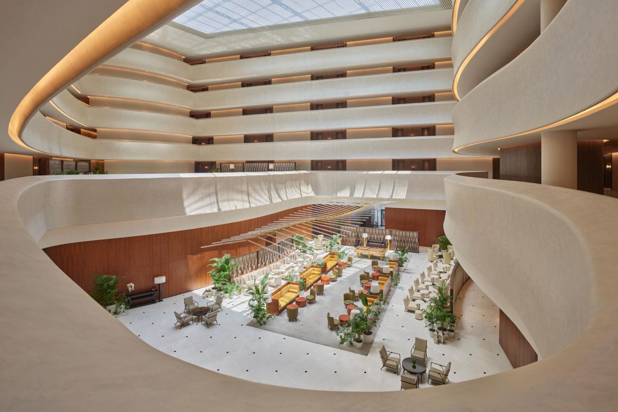 The Abu Dhabi Edition Екстер'єр фото The hotel's lobby